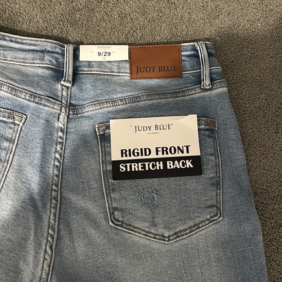 NWT Judy Blue Rigid Magic! - Picture 4 of 4